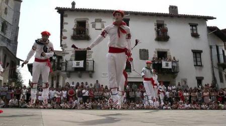 Bera celebra el día grande de sus fiestas en honor a San Esteban