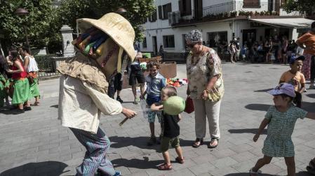 Imágenes de las fiestas de Lakuntza del 27 de agosto de 2016.