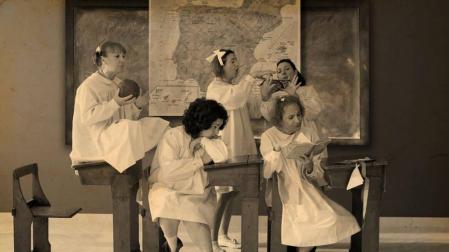 Una parodia de la escuela franquista