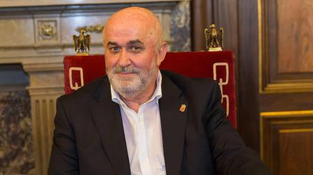 José Luis Mendoza: "La apuesta ideal sería una educación cuatrilingüe"
