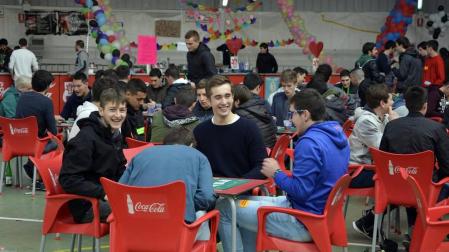 La carpa universitaria vuelve a llenar de fiesta la CD Amaya