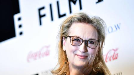 Meryl Streep se sentiría "muy halagada" de interpretar a Hillary Clinton