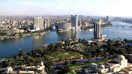 Al menos cuatro policías muertos y dos heridos por la explosión de una bomba en El Cairo