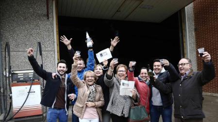 Alegría en una cooperativa de Azagra, que se lleva parte del tercer premio