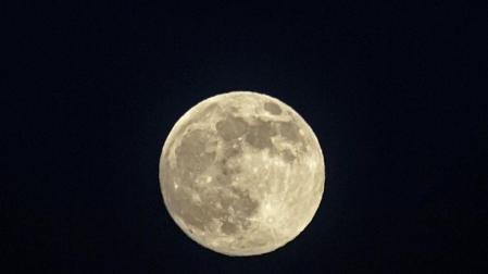 La luna llena afecta al sue&ntilde;o