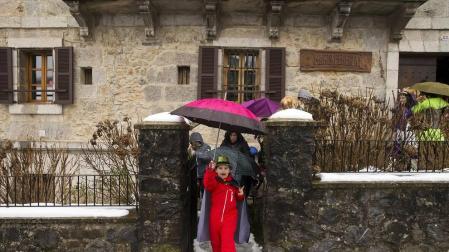 Fotografías del pasacalles de disfraces de esta localidad navarra.