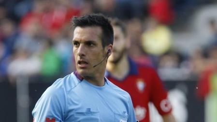 Estrada Fernández dirigirá el partido Osasuna-Sevilla