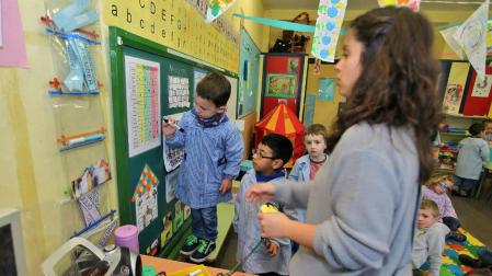 Educación pone 14 centros de referencia para modelo D en la zona no vascófona