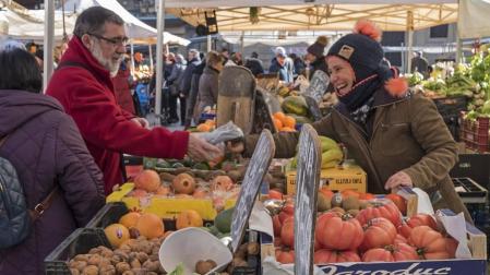 Estella tendrá en 2017 un mercado de productores locales un sábado al mes
