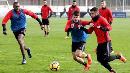 Cambio de defensa en Osasuna