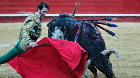 Juan José Padilla, intervenido de dos graves cornadas