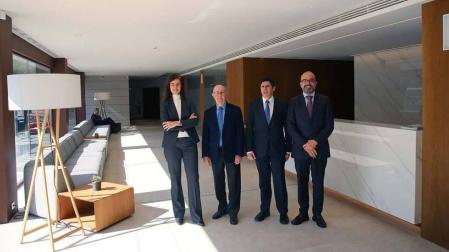 Tanatorios, del negro al blanco en 40 años