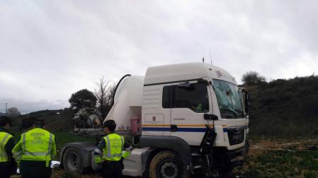 Un fallecido tras una salida de vía en la AP-15 entre Pueyo y Garínoain