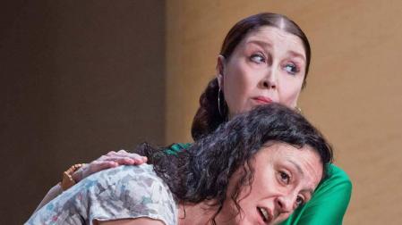 "Hacer teatro de verdad es arriesgado, tienes que creer mucho en lo que dices"