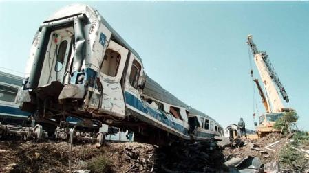 El 31 de marzo de 1997 un accidente ferroviario causó 18 muertos en Uharte Arakil. Diario de Navarra publicó, en los ejemplares del 1 y 2 de abril, una colección de fotografías que hoy nos permite recordar el fatídico suceso.