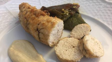 Albóndigas de merluza y gambones.