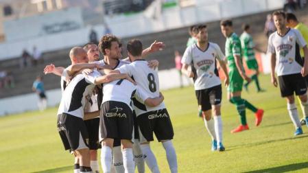 El Tudelano remonta a base de golazos