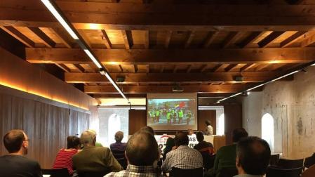Las Marchas por la Dignidad de Navarra ha celebrado este sábado también una asamblea en el Palacio del Condestable de Pamplona.