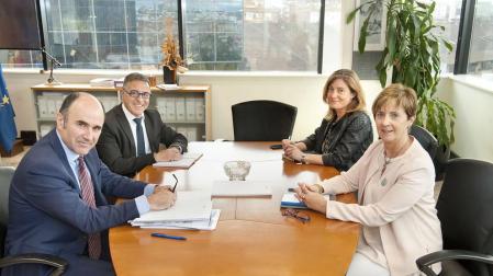Navarra y País Vasco "colaboran estrechamente" en trazar sus redes de tren