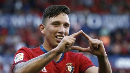 Osasuna gana al Granada y le traspasa la última plaza