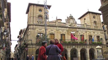 Los 4 partidos de la oposición rechazan los presupuestos de UPN en Viana