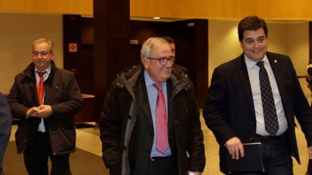 En busca de un quinto directivo