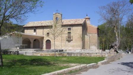 La ermita de Cuevas y el colegio público se ganan a los vecinos de Viana