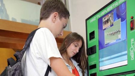 Los centros escolares alertan del auge de la adicción de los jóvenes a las apuestas