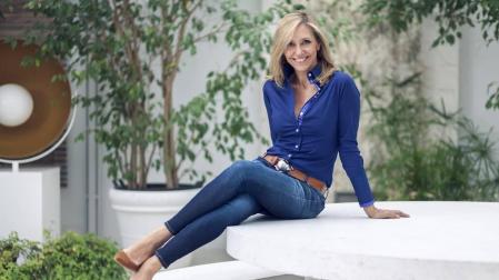 Marta Robles presentará en Pamplona "Amenos de cinco centímetros"