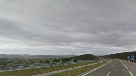 Una mujer de 66 años herida en un accidente de coche la Autovía del Camino