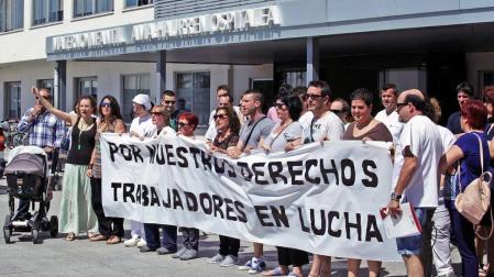 Trabajadores de las cocinas del CHN denuncian “desamparo absoluto”