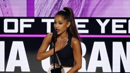 Ariana Grande fue elegida artista del año