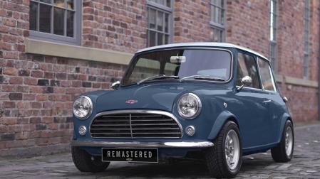 El modelo original del mítico modelo revive de la mano del fabricante David Brown Automovile, que ha lanzado una versión remasterizada del Mini.