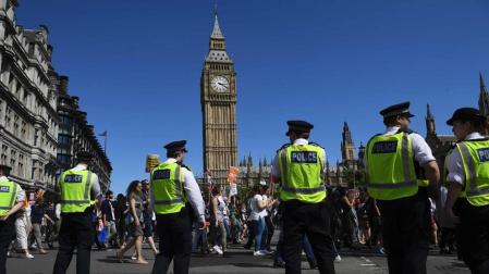 Los conservadores de May y el DUP continúan negociando un acuerdo de Gobierno