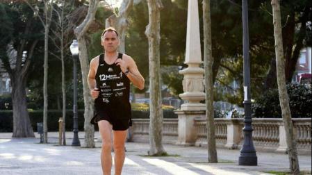 No se rindió ante la Esclerosis Múltiple y busca 12 maratones en 12 meses