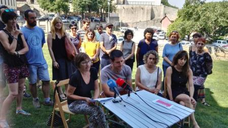 Los	excluidos de listas de Educación exigen tiempo real para acreditarse