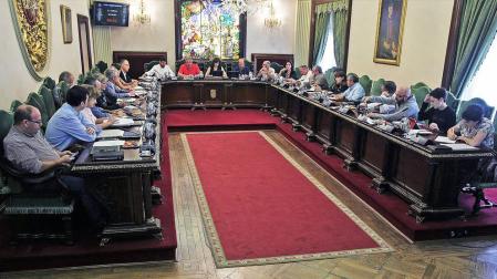 El cuatripartito reafirma su pacto y UPN dice que seguirá la crisis