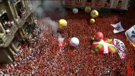 El Chupinazo abre los Sanfermines