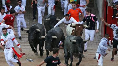 Imágenes exclusivas del segundo encierro de 2017 de los fotógrafos de Diario de Navarra.