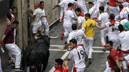 Imágenes exclusivas del quinto encierro de 2017 de los fotógrafos de Diario de Navarra.