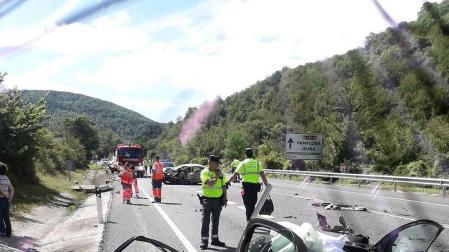 Un muerto y una herida grave en un accidente en la N-121-A en Etuláin