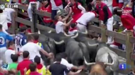 Montón en el último encierro de los Sanfermines