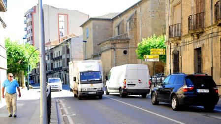 Tafalla introduce cambios en la travesía para mejorar el tráfico