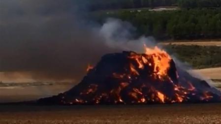 Sofocado un incendio de paja entre Lerín y Sesma