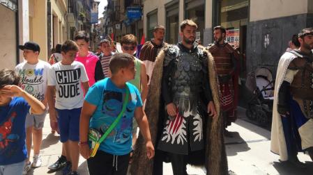Tres plazas de Estella se llenan de juegos, música y relatos medievales