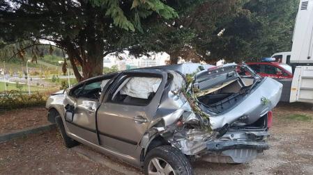 Heridos dos policías embestidos por una conductora ebria en Pamplona