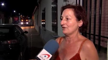 Bomberos y medios aéreos controlan un incendio en Falces