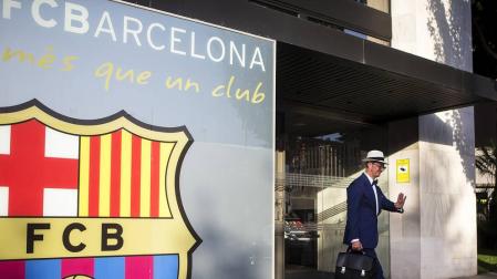 Neymar firma un contrato por cinco años con el PSG