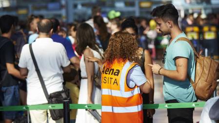 Aena exige a Eulen y al comité que se reúnan para evitar nuevas huelgas