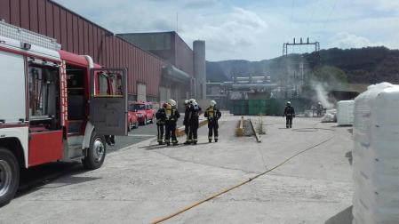 Extinguido un pequeño incendio en una fábrica de Onena, en Ibiricu